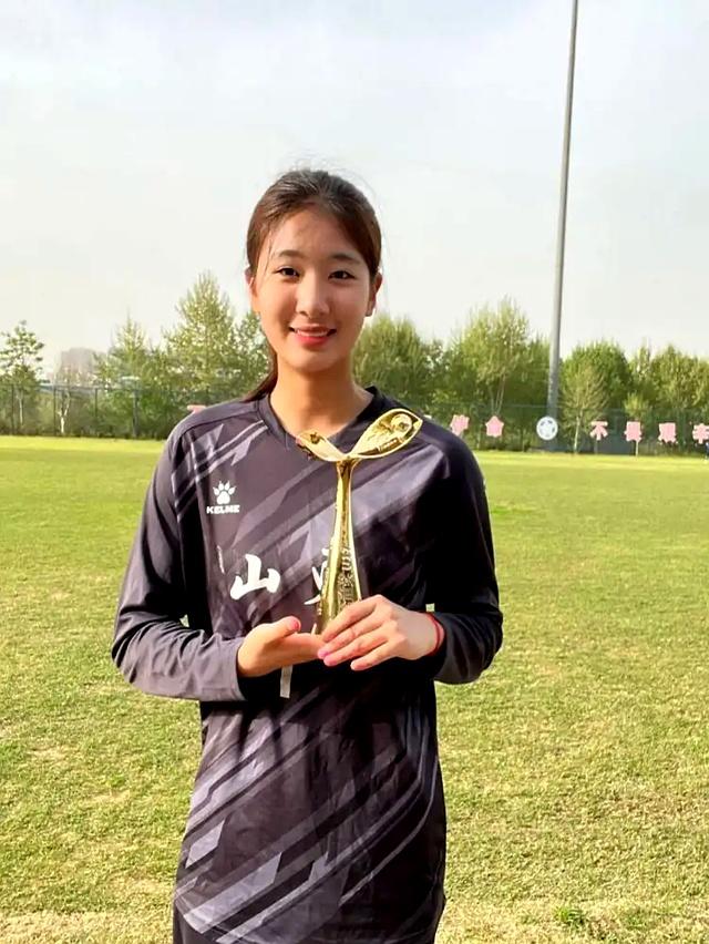 关于体育赛场上，“铁娘子”中国女足称霸的信息
